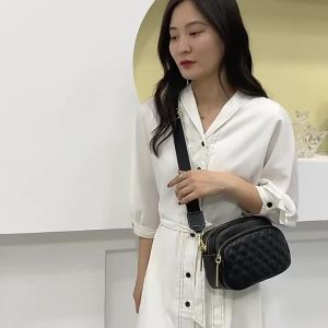 Womens Leather Bag 2026 New versatile diamond-patterned bag a chic and stylish multi-layered shoulder bag or crossbody bag made of soft leather a small bag for women