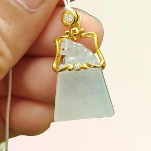 Good Translucent Quality Natural Type A Jadeite Jade crafted as pixiu set with 18k gold as pendant certificate weighs 4.74 grams measurement 25.1 * 13.8 * 7 mm (18kp62)