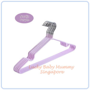 【DAILY ESSENTIAL】 PVC-Coated Metal Clothes Hangers 40 x 20cm Pack of 10