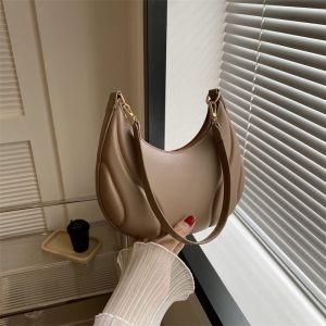 【Monica】Womens Plain Chain Sling Bag Fashion Casual Commuting Shouder Bag Simple Dumpling Bags