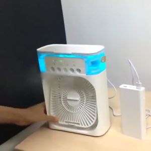 Quạt điều hoà hơi nước để bàn dung tích 600ml phun sương làm mát 3 chế độ tích hợp đèn led cao cấp