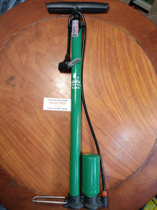 Bơm Xe Đạp Xe Máy Có Bình Hơi Trợ Lực Wynns W3244B