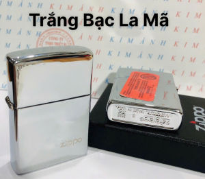 Bật lửa hộp quẹt ZIPPO màu Trắng Bạc đáy La Mã loại trơn bóng Kim Ánh nhập hàng cao cấp vỏ bằng đồng có dán tem đỏ
