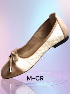 Sepatu Flat Shoes Wanita Motif Pita Hitam Busa Anti Slip Nyaman