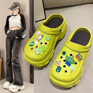 [Free Shipping] 2025 New Stylish Breathable Extra-Thick-Soled Clogs For Women Suitable For Summer Wear With Anti-Slip And Odor-Resistant Features