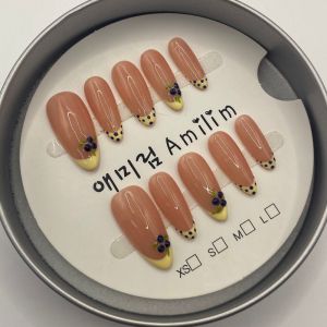 Cute Blueberry Press On Nails Short Round Handmade Fake Nails Yellow French Tip Polka Dot Nude Reusable False Nails