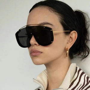 (GENTLE MOSCOT) Western Trend Oversized One-piece Sunglasses UV400 Metal Personality Outdoor Retro Shades