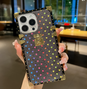 Casing For Realme C2 C3 5 5i 6 6i 7 7i 8 4G 5G 8i 9 9i Pro Plus 10 11 11X 12 C11 C12 C15 C17 C20 C21 C21Y C25Y C25 C25S C30 C30S C33 C35 C51 C53 C55 C61 C63 C65 C67 Note 50 Phone Case Luxurious Electroplated Leather Fashion Shockproof Cove