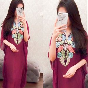 Gs kaftan Laluna marun fashion muslimah modern modis fashionable model kekinian