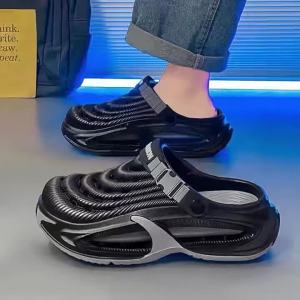MenS Thick-Soled Sandals Summer Outdoor Slip-On Breathable Beach Shoes Outdoor Clogs Closed-Toe Sandals
