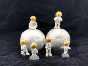 (tặng dụng cụ đào) Bộ đồ chơi đào thạch cao khảo cổ phi hành gia không gia vũ trụ. Đồ chơi STEAM.