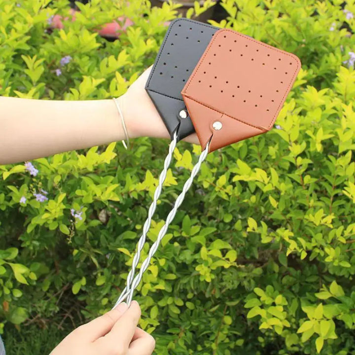 Manual%20Leather%20Fly%20Swatter%20Mosquito%20And%20Cockroach%20Repeller%20Hanging%20Flyswatter%20For%20Indoor%20Outdoor%20-%20Image%206