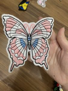 Miếng Sticker Thêu Ủi hình logo bướm gắn áo dài áo câch tân cực xinh