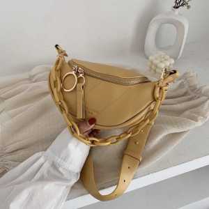 BStore [Bayar Ditempat] Tas Outfit Wanita Multifungsi / Tas Selempang Rantai Remaja Perempuan / Waist Bag Wanita Kekinian / Tas Wanita Terbaru 2024 / Tas Bahu Wanita Tali Rantai / Tas Selempang Wanita / Tas Rantai Wanita / Tas Wanita Kekinian