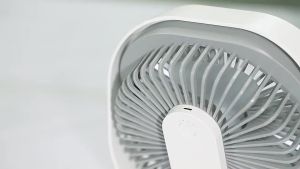 Strong Wind 6-Inch Desktop Min Fan Portable Home Office Free Rotation USB Rechargeable Desktop Silent Fan M102 Car Kipas
