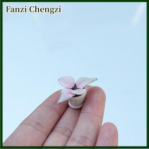 Fanzi 2PCS 1:12 Dollhouse Furniture Accessories Scenery Decoration Mini Plants Small Flower Pots Interior Decoration Clay
