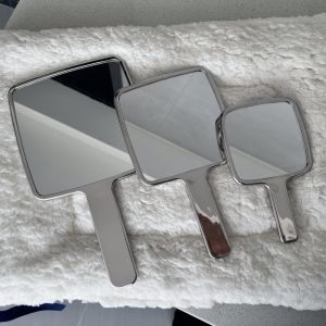 Gương Trang Điểm Cầm Tay Màu Bạc Nhiều Kích Thước Thiết Kế Sang Chảnh Gương Soi Có Tay Cầm Hình Tròn Và Vuông Lấp Lánh