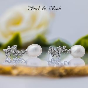 [Studs & Such] 925 Silver Dazzling Leaves Drop Earrings With Freshwater Pearl & Cubic Zirconia