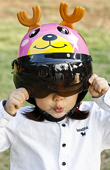 dirt goggles for motorcycle helmets How to put Goggles on a Dirt Bike Helmet?  509
