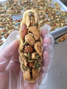 Bánh thuyền trải hạt ngũ cốc Granola Hoa Trà Cookie thơm ngon đầy đủ dinh dưỡng hỗ trợ ăn kiêng giảm cân hiệu quả