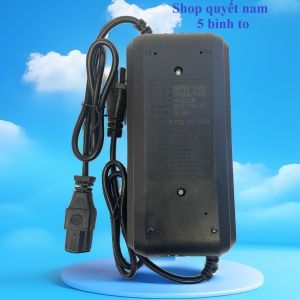 Sạc xe điện CHANGER có vạch báo phù hợp với xe đạp điện và xe máy điện