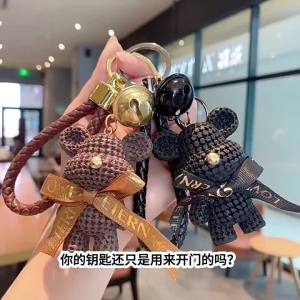 2PCS New Resin Yarn Bear Keychain for Women Exquisite Car and Backpack Pendant Fashionable Couple Bag Charm Small Gift