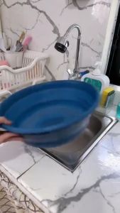Three sizes are available silicone collapsible basin It can be folded for easy storage.