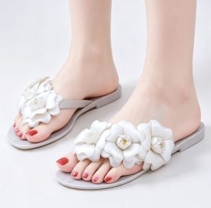Womens Fashionable Rose Sandals Non-Slip Sandals Rubber Non-slip Sandals Suitable for Outdoor and Everyday Wear