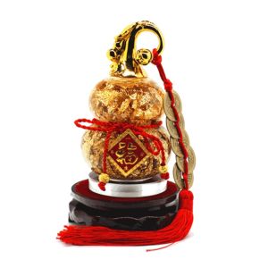 น้ำเต้า ทองเปลว ตั้งจุกทอง สายห้อย5เหรียญ พร้อมฐานแก้วและกล่องผ้า ขนาด:16x7.5x9cm