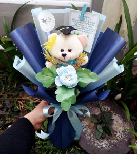 Buket Boneka Wisuda / buket bunga wisuda artificial