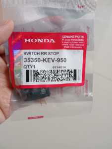 Switch Rem Depan Kanan Supra X Grand Karisma Vario Beat Scoppy GW3 35350-KEV-950/35340-KEV-900