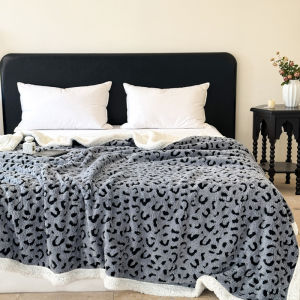 Taffeta nhung cừu Chăn lông cừu hai lớp chăn beo Jacquard chăn kết