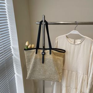 REEBO Boho Straw Tote Bag Summer Beach Shoulder Bags Simple Vacation Woven Straw Bag for Ladies/Girls