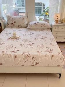 Milk Fleece Carved Sheet Flannel Mattress Case