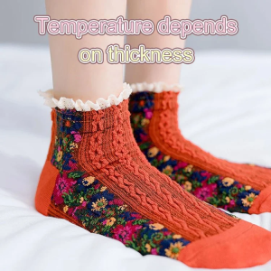 huowa Womens Red Cotton Retro Embroidered Socks