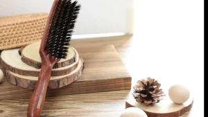 Hair brush for Men Boar Bristles Slick Back Hair Brush for Fine Thin Medium Hair Nature Boar Hairbrush for Beard Styling