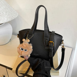 Kroche - Laura [Free Gantungan] Tas Selempang Wanita Korea Tas Wanita Terbaru 2025 Kecil Sling Bag Mini Kekinian