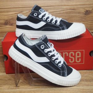 Sepatu Sneakers Pria Classic Low Pendek Hitam