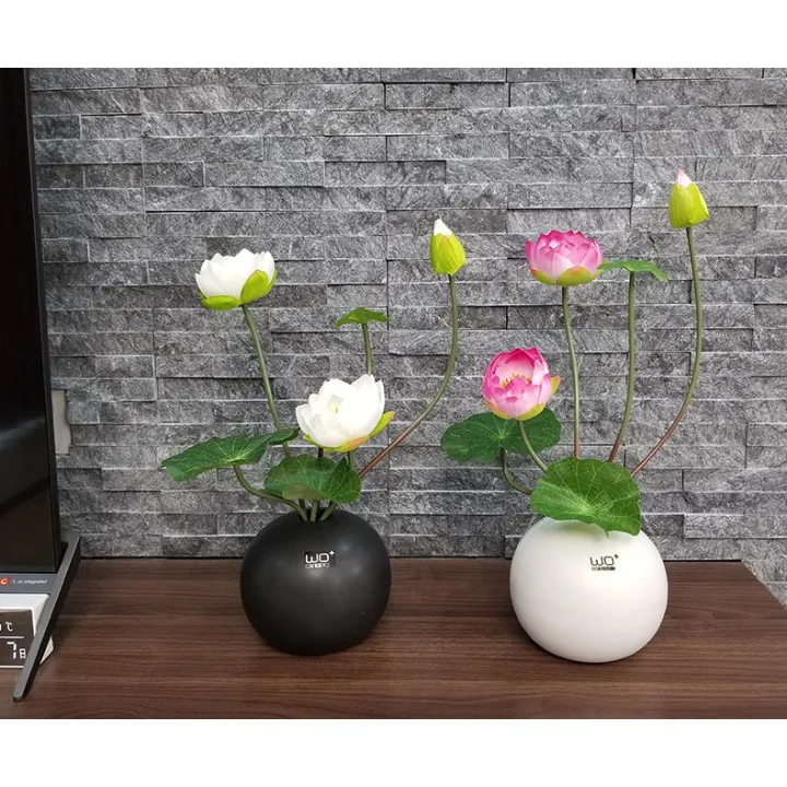 Hoa%20l%E1%BB%A5a,%20c%C3%A0nh%20hoa%20sen%20cao%20c%E1%BA%A5p%202%20b%C3%B4ng%201%20n%E1%BB%A5%20k%C3%A8m%20l%C3%A1%20tuy%E1%BB%87t%20%C4%91%E1%BA%B9p%20trang%20tr%C3%AD%20ph%C3%B2ng%20kh%C3%A1ch%20-%20Image%208