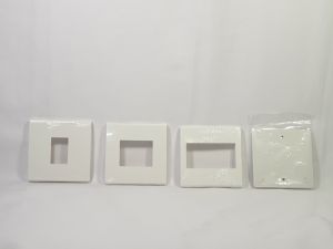 Mặt nạ điện Panasonic Vuông WIDE gắn hạt công tắc ổ cắm WIDE và mặt bít vuông