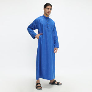 Jubah Pria Embos Motif Geometris Warna Biru Ukuran M/L/XL