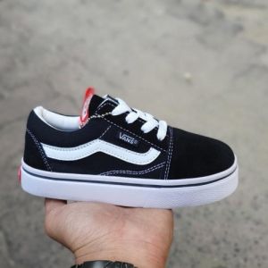 Sepatu Anak Vans12 Sepatu Sekolah Anak Laki Laki Perempuan Cewek Cowok Warna Hitam Murah Tali Perekat Rekat Velcro Kecil Tanggung Umur Usia PAUD TK SD SMP SMA Kelas 1 2 3 4 5 6 7 8 9 0 Tahun