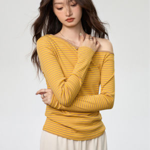 Fashion long-sleeved off-the-shoulder T-shirt womens new cotton black and white striped T-shirt long-sleeved one-word collar slanted shoulder slim-fit T-shirt