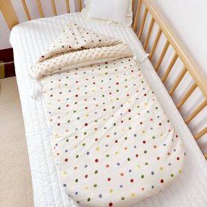 Sleeping bag baby spring and winter outing bag foot anti-kick is thickened newborn baby bag is dual-purpose