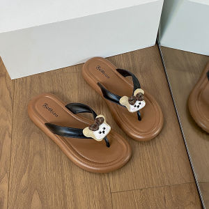 Free Shipping Cartoon Flip-Flops WomenS Beach Sandals Suitable For Outdoor Wear In Spring And Summer Thick-Soled Non-Slip And Stylish