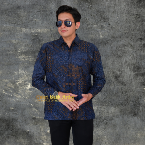 Galeri Batik Ardev - Sejagad Navy Kemeja Batik Pria Lengan Panjang Atasan Batik Warna Navy Blue