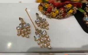 Elegant Bridal wedding Kundan necklace set.