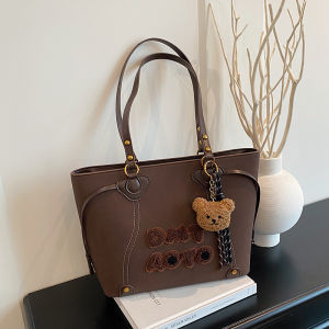 EERSHENSHI  กระเป๋าใส่ใต้วงแขนสำหรับพร็อพสไตล์วินเทจสำหรับผู้หญิงกระเป๋าโท้ทแฟชั่นระดับไฮเอนด์รุ่นใหม่สำหรับฤดูใบไม้ร่วงกระเป๋าสะพายไหล่ความจุขนาดใหญ่