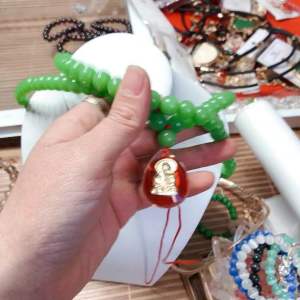 Chuỗi tràng hạt đá xanh ngọc cao cấp mặt Phật bà quan âm 10ly