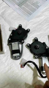 Mô tơ lên kính Howo 371 Howo A7 củ mô tơ quay kính xe Howo A7./ Mô tơ nâng hạ kính đầu kéo Howo A7/sitrak..Nâng hạ kính A7 (răng cao) / mô tơ kính Howo (răng thấp). VIE PARTS